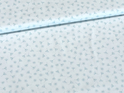 Patchworkstoff - Baumwolle Stoff - All Afloat in a subtle blue pattern with flowers and shapes.