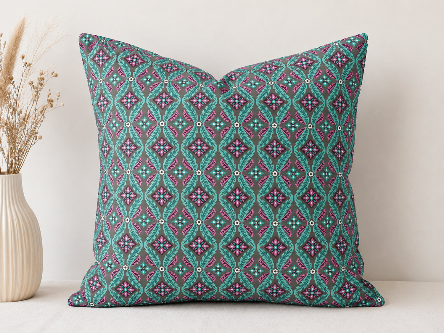 Patchwork baumwolle stoff kaufen - Kissenbezug aus Baumwollstoff mit buntem geometrischen Muster.