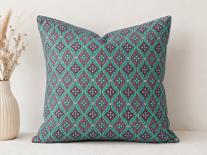 Patchwork baumwolle stoff kaufen - Kissenbezug aus Baumwollstoff mit buntem geometrischen Muster.