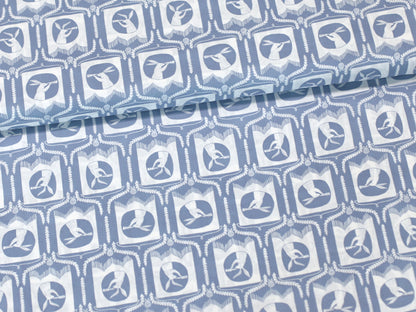 Patchworkstoff - Baumwolle Stoff - Blue Bunnies in a light blue pattern featuring bunnies on cotton fabric.
