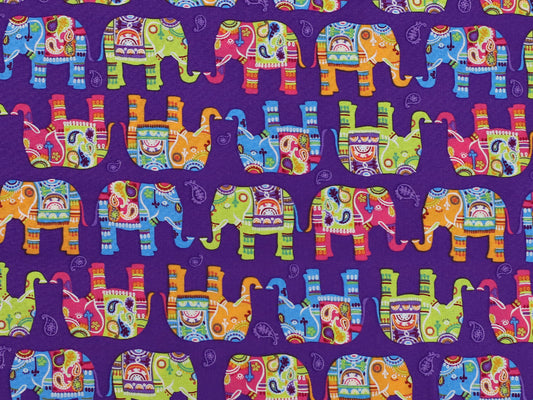 Patchworkstoff - Baumwolle Stoff - Bunte Elefanten mit bunten Elefanten-Muster auf lila Hintergrund