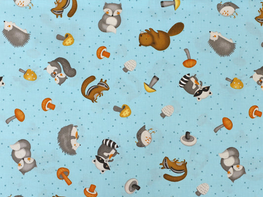 Patchworkstoff - Baumwolle Stoff - Cute Critters, niedliches Tiermuster auf hellblauem Hintergrund, ideal für kreative Projekte.