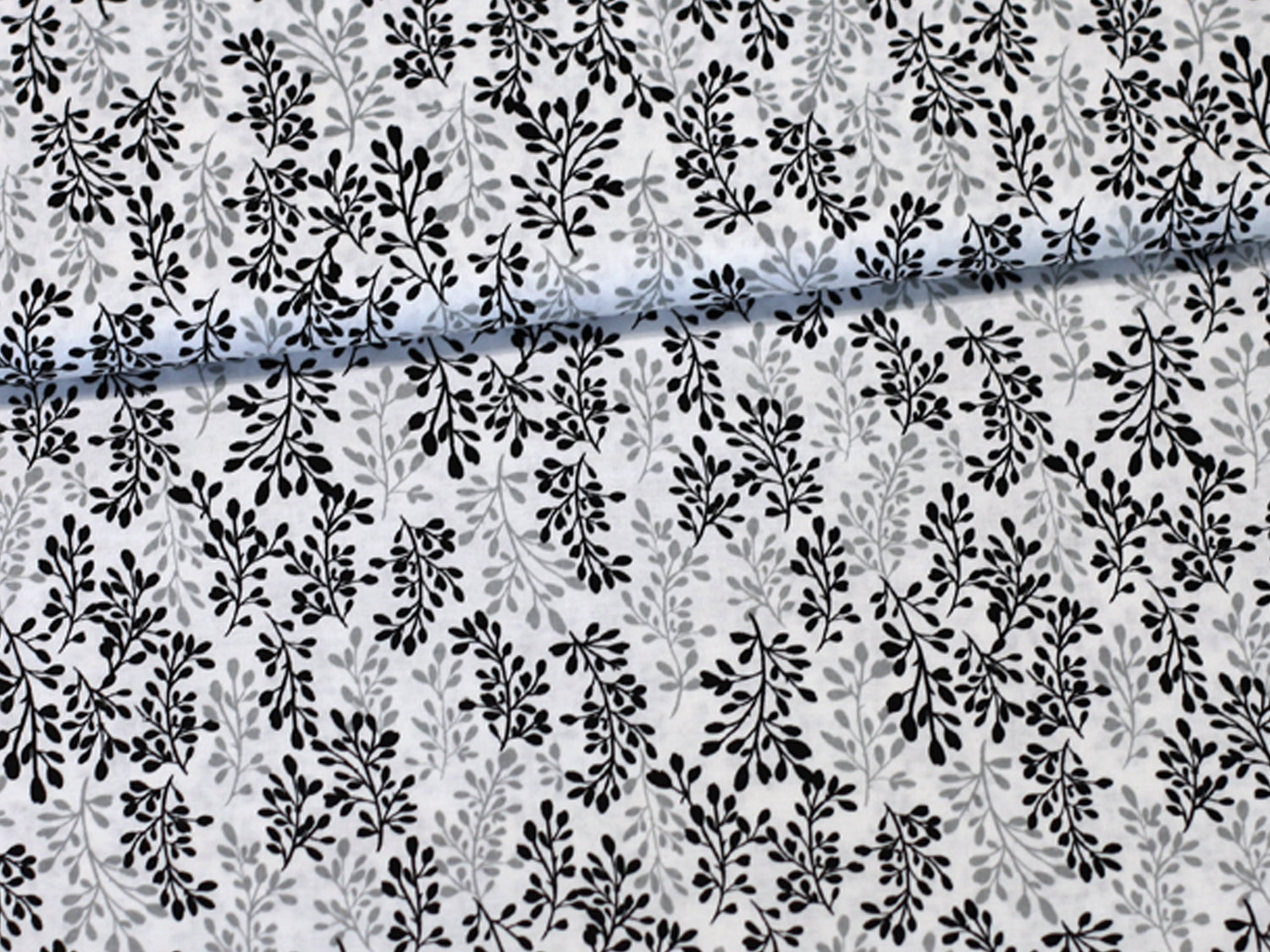Patchworkstoff - Baumwolle Stoff - Fade to Black - Leaves, Grau - floral design in grey and black