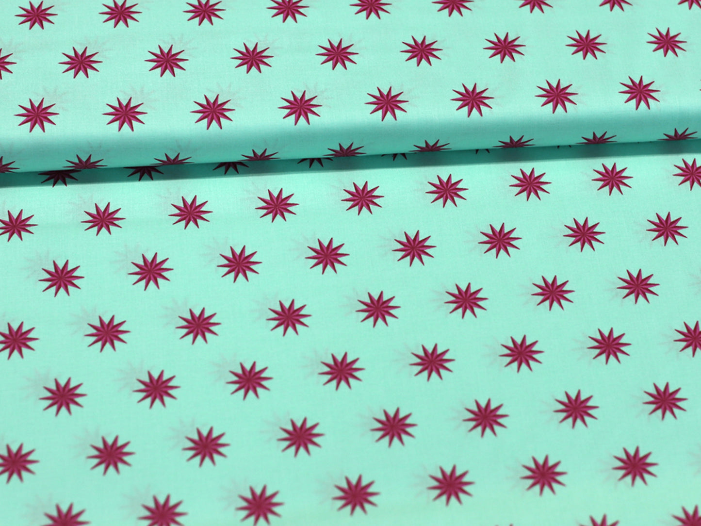 B-Ware - Patchworkstoff - Baumwolle Stoff - Vintage Stars in mint with red star pattern.