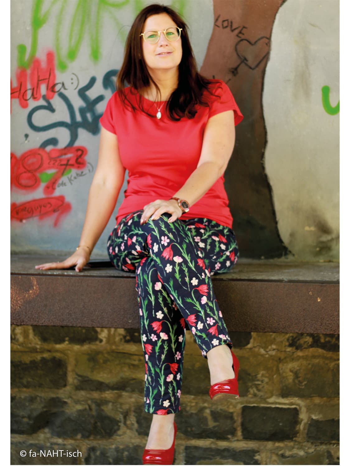 stoff-french-terry-sommersweat-modal-swafing-hanne-blumen-nachtblau-2