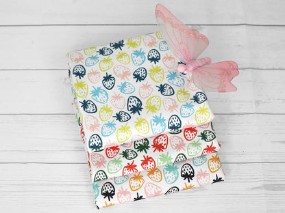 stoff-french-terry-sommersweat-unangeraut-kathi-kunterbunt-fruehling-sommer-frucht-obst-erdbeere-strawberry-serie