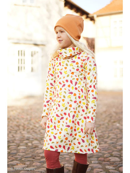 stoff-french-terry-sommersweat-unangeraut-swafing-tomke-herbst-winter-2023-24-herbstwald-blaetter-creme-2