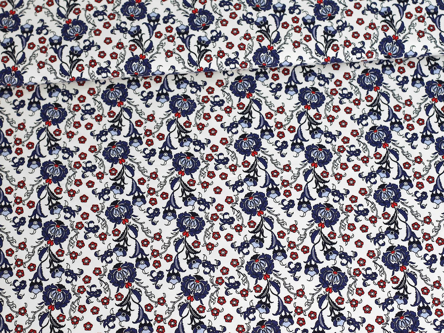 stoff-jersey-baumwolle-baumwolljersey-blumen-floral-ranken-blau-rot-2