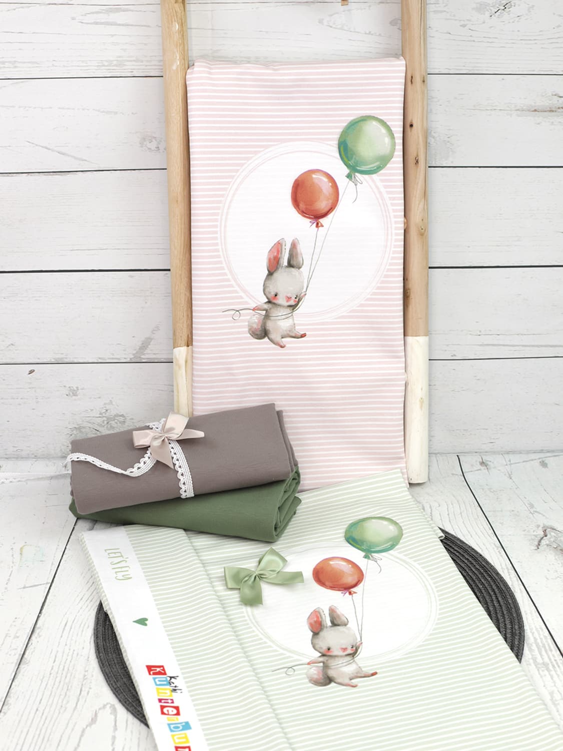 stoff-jersey-baumwolle-baumwolljersey-fruehling-sommer-streifen-ringel-eigenproduktion-kathi-kunterbunt-lets-fly-hase-luftballon-gruen-und-rosa-3