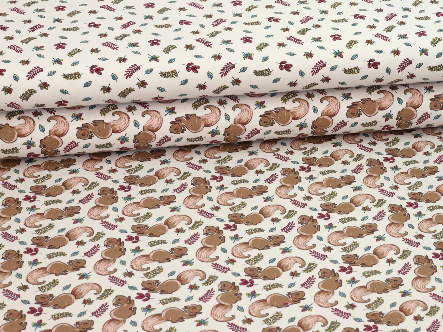 stoff-jersey-baumwolle-baumwolljersey-herbst-winter-eichhoernchen-blaetter-laub-beige-serie