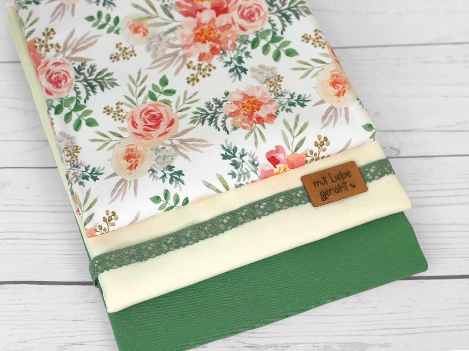 stoff-jersey-baumwolle-baumwolljersey-kathi-kunterbunt-blumen-floral-flower-wiese-blueten-fruehling-sommer-orange-serie