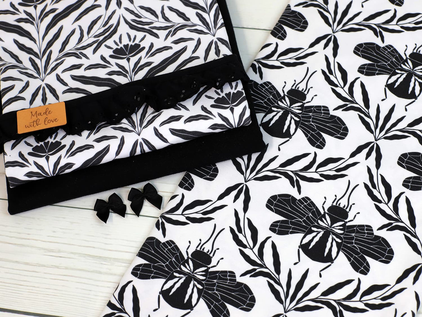 stoff-jersey-baumwolle-baumwolljersey-kathi-kunterbunt-herbst-halloween-kaefer-blaetter-schwarz-serie