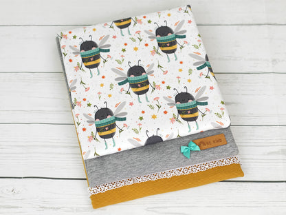 stoff-jersey-baumwolle-baumwolljersey-kathi-kunterbunt-kleine-hummel-blumen-sterne-tupfen-kombistoffe