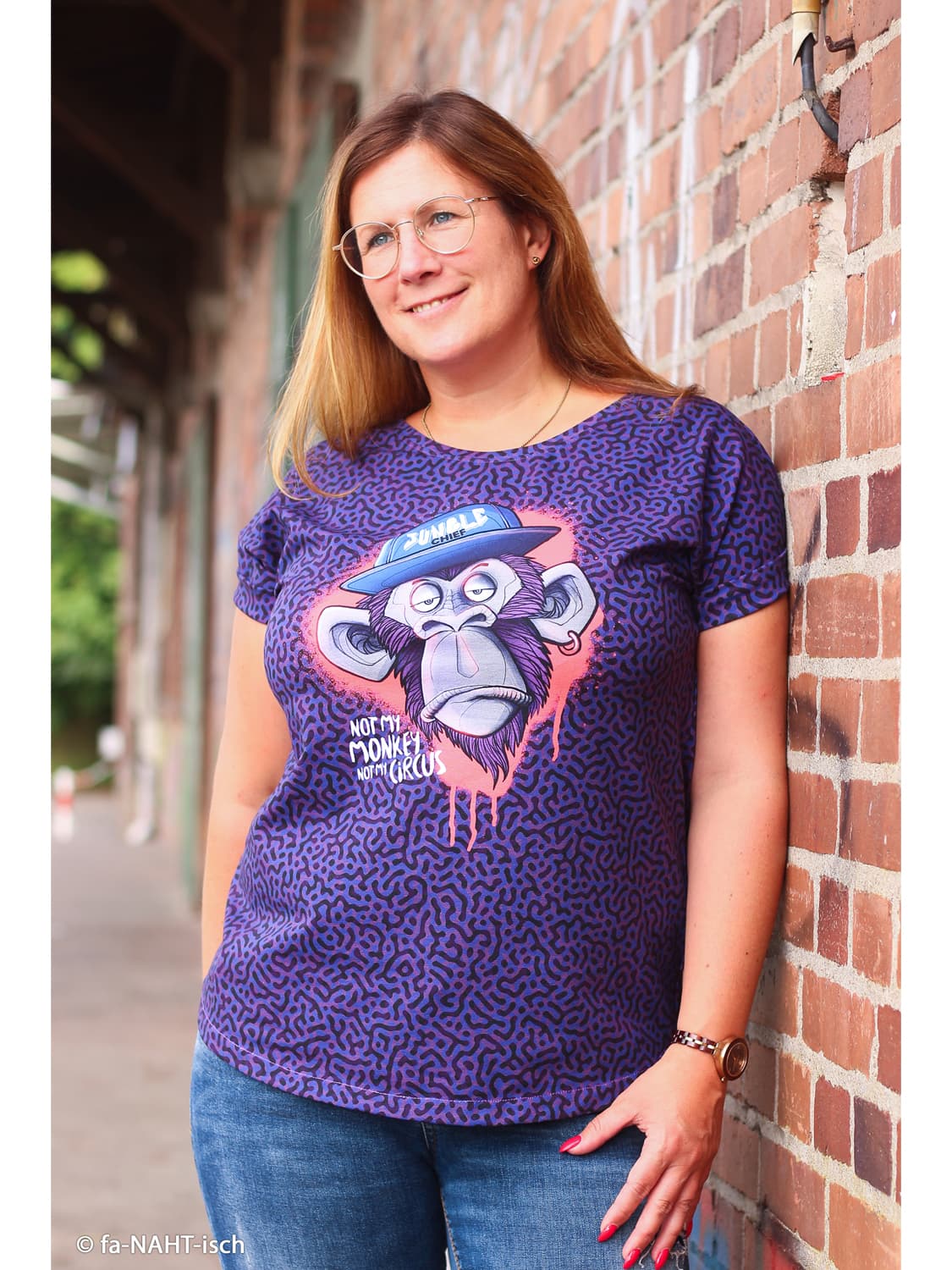 stoff-jersey-baumwolle-baumwolljersey-panel-swafing-thorsten-berger-summer-moves-not-my-monkey-lila-beispiel
