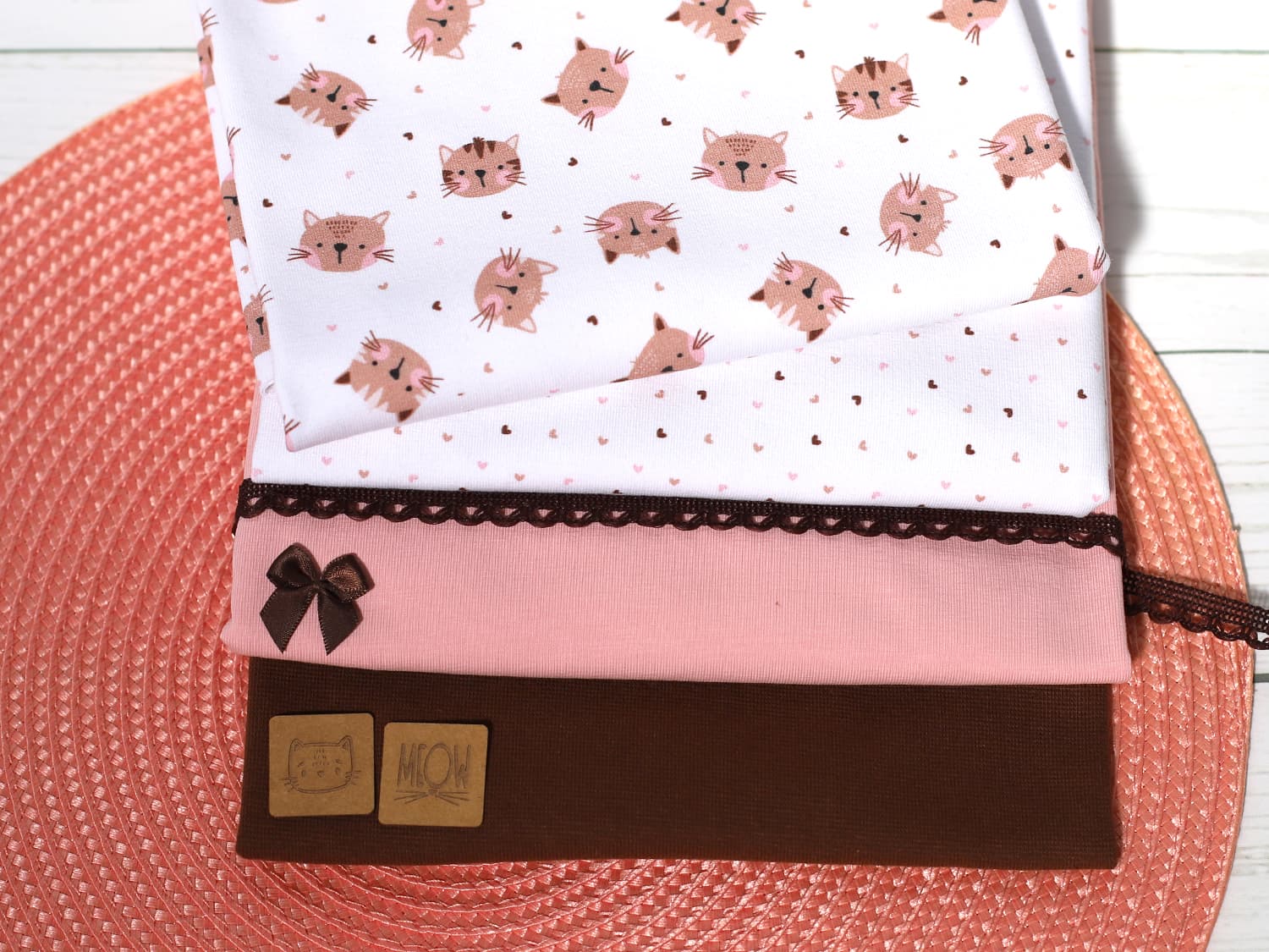 stoff-jersey-baumwolle-baumwolljersey-sommer-kathi-kunterbunt-eigenproduktion-ep-mini-katzen-herzen-serie-2