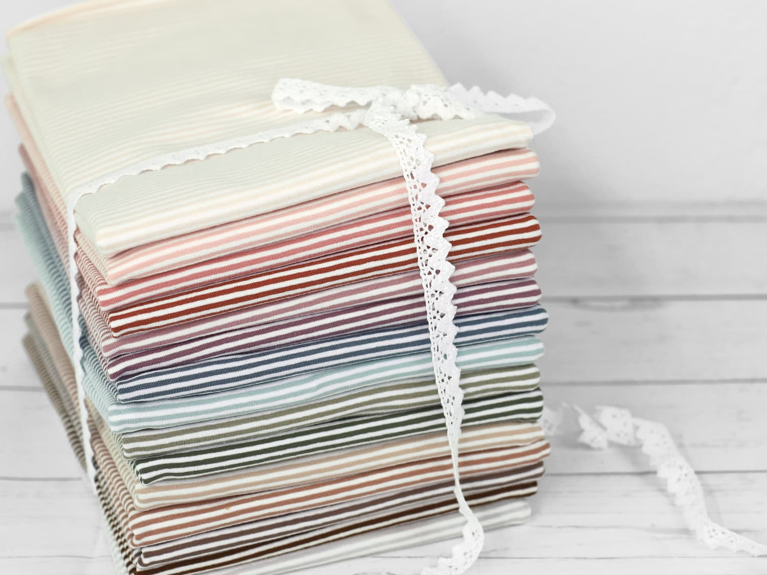 stoff-jersey-baumwolle-baumwolljersey-streifen-ringel-gestreift-meterware-weiss-farbig-verschiedene-farben