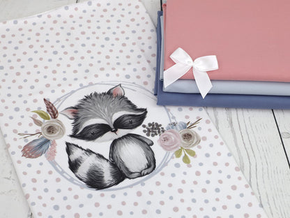 stoff-jersey-baumwolle-baumwolljersey-tupfen-punkte-dots-waldtiere-waschbaer-blumen-altrosa-blau-kombi-stoffe