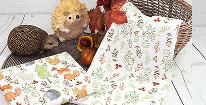 stoff-jersey-baumwolle-baumwolljersey-waldtiere-fuchs-hase-igel-eichhoernchen-blaetter-serie-2