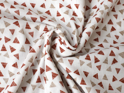stoff-musselin-double-gauze-meterware-dreiecke-rost-beige