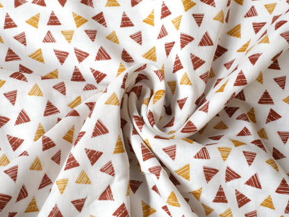 stoff-musselin-double-gauze-meterware-dreiecke-rost-senf