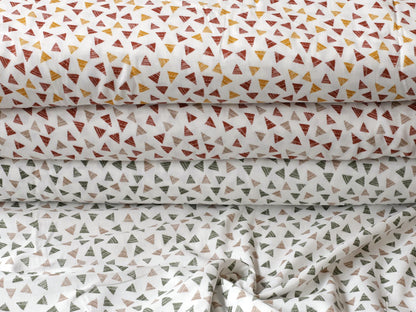 stoff-musselin-double-gauze-meterware-dreiecke-serie-rost-senf-altgruen-beige