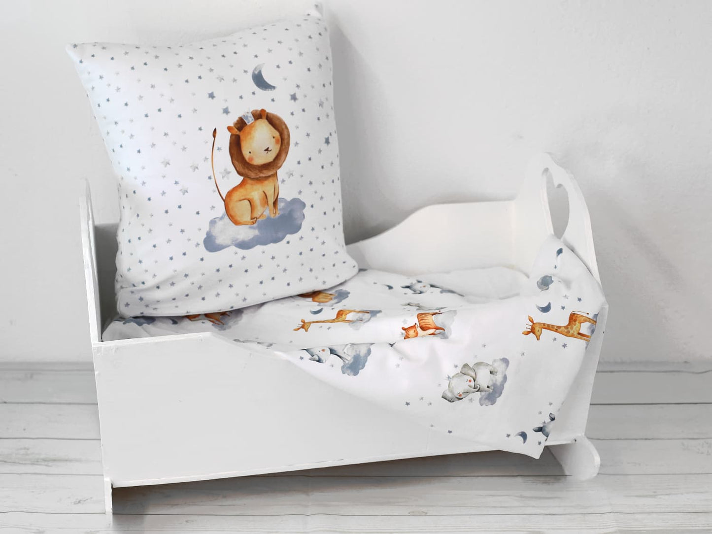stoff-panel-french-terry-sommersweat-sweat-unangeraut-decke-kissen-diy-loewe-elefant-wildtiere-wolke-blau-naehbeispiel-2