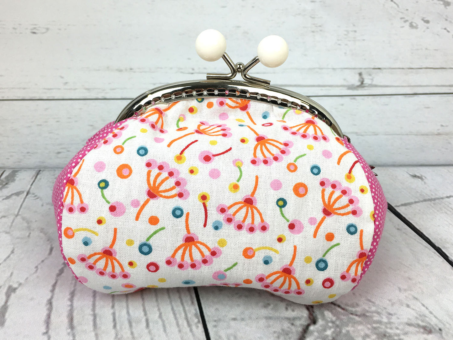 taschenbuegel-mit-kugeln-beispiel