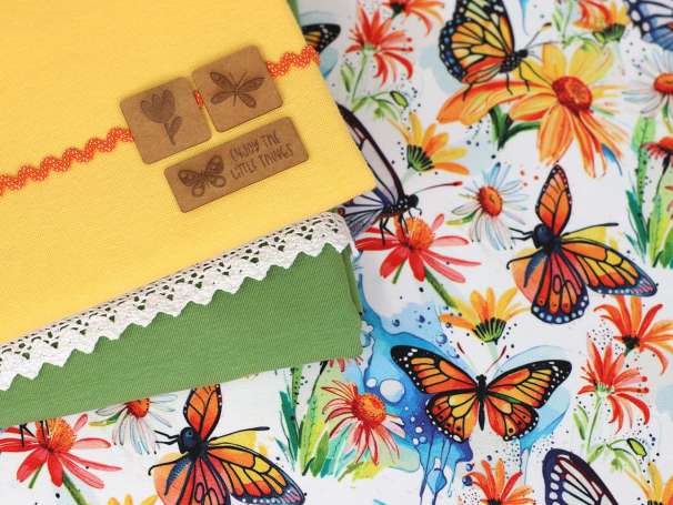 Jersey Stoff - Bunte Schmetterlinge & Blumen + Kombistoffe