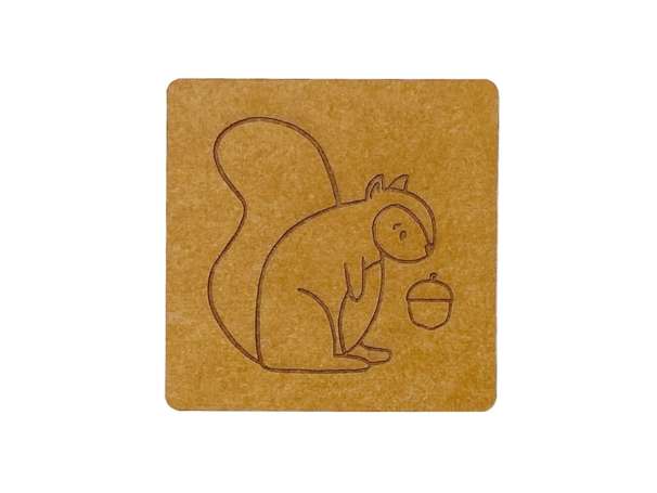 SnaPpap Label - Quadrat, groß - Eichhörnchen mit Eichel